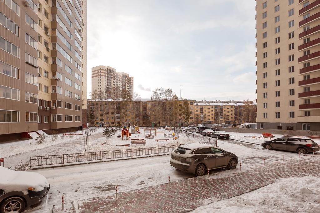 Narayana Apartments On Galuschaka 17 Novosibirsk Exterior photo