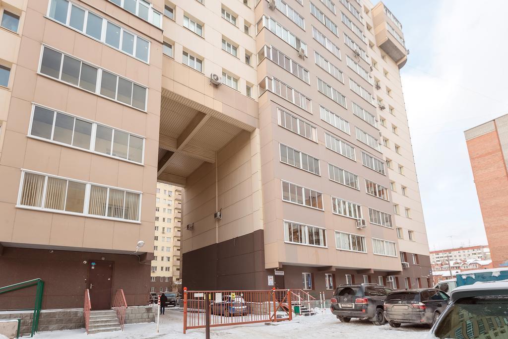 Narayana Apartments On Galuschaka 17 Novosibirsk Exterior photo